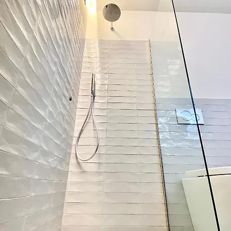 Гостевой дом Vicomillesuites Adults-only
