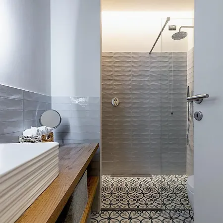 Vicomillesuites Adults-only 4*