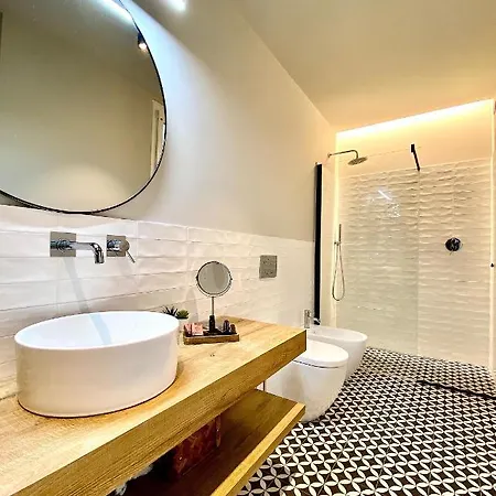 Vicomillesuites Adults-only